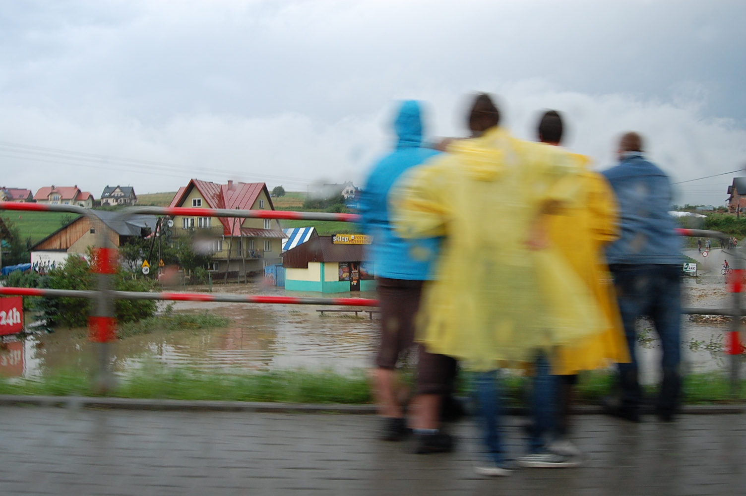 Małopolskie Gminy otrzymają pieniądze na wynajem kontenerów dla powodzian
