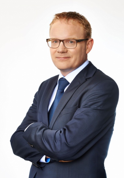 Prezes ING Życie i ING UF awansował na stanowisko szefa NN Individual Life BIZNES, Ubezpieczenia - Tjeerd Bosklopper, prezes zarządów ING Towarzystwo Ubezpieczeń na Życie S.A. i ING Usługi Finansowe S.A., rozpocznie 1 września 2015 roku piastowanie stanowiska szefa NN Individual Life w Holandii.