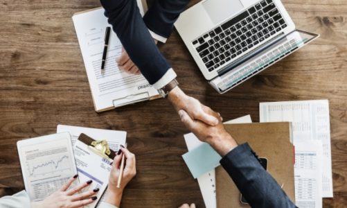 Ubezpieczenie firmy – poradnik dla przedsiębiorcy