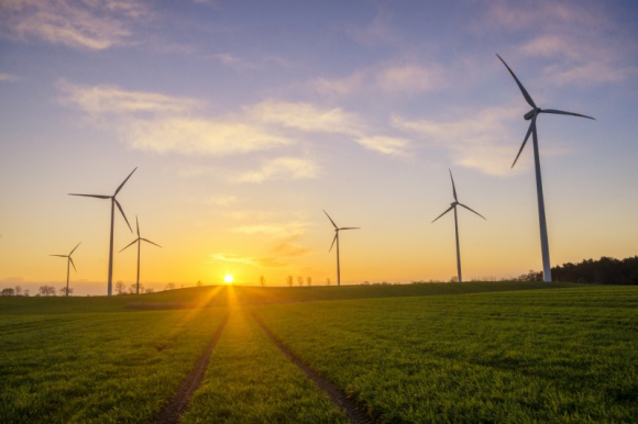 Energy Transition Outlook apeluje o nadzwyczajne działania polityczne w celu obn