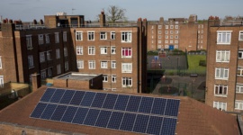 Prosumenci zbiorowi pomogą Polsce w osiągnięciu większej redukcji emisji CO2 BIZNES, Ochrona środowiska - Dziś i jutro Rada Europejska decyduje o przyjęciu 55% celu redukcji emisji CO2 do 2030 r. Pomóc w tym mogą doświadczenia z USA. Fundacja ClientEarth opublikowała raport, który wskazuje na znaczny, niewykorzystany potencjał zbiorowej energetyki prosumenckiej w Polsce.