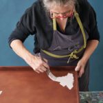 Annie Sloan pomysł na dekorację tacy z farbami Chalk Paint. Krok 1 Serwuj kolory lata! Nowy projekt DIY od Annie Sloan